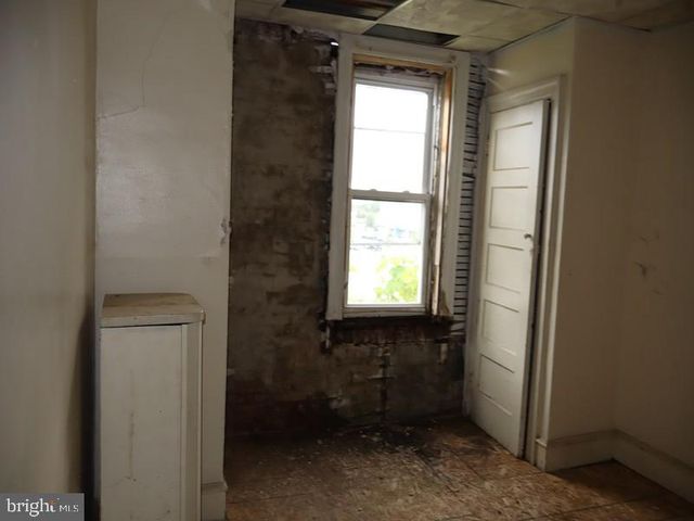 6702 LINMORE AVE, Philadelphia, PA 19142