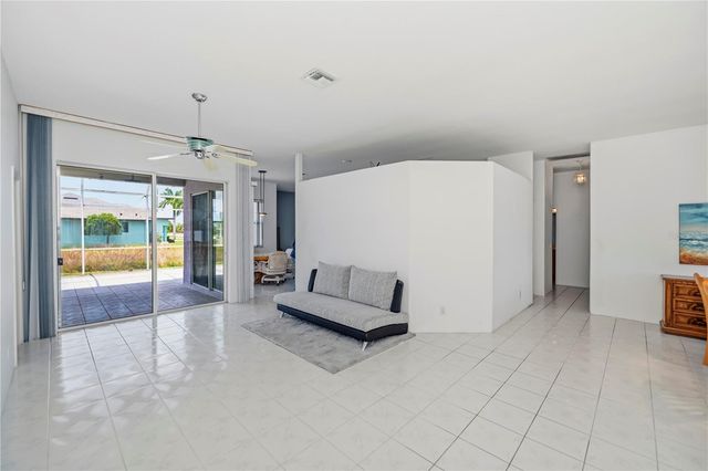15400 ALCOVE CIRCLE, Port Charlotte, FL 33981
