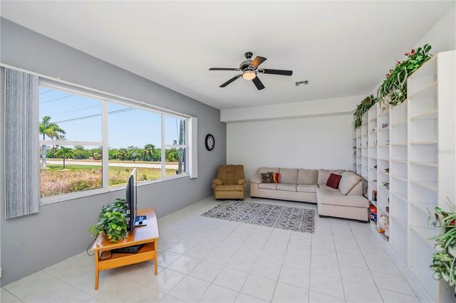 15400 ALCOVE CIRCLE, Port Charlotte, FL 33981