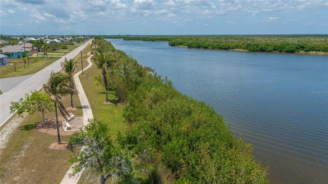 15400 ALCOVE CIRCLE, Port Charlotte, FL 33981