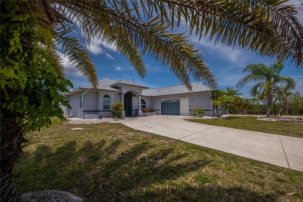 15400 ALCOVE CIRCLE, Port Charlotte, FL 33981