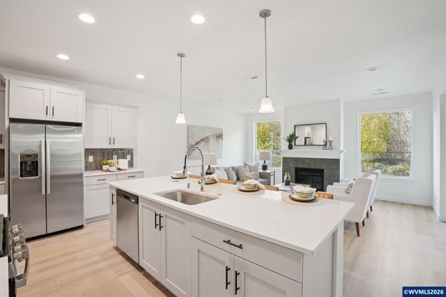 5782 Landon St SE, Salem, OR 97306