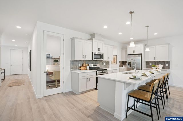 5782 Landon St SE, Salem, OR 97306