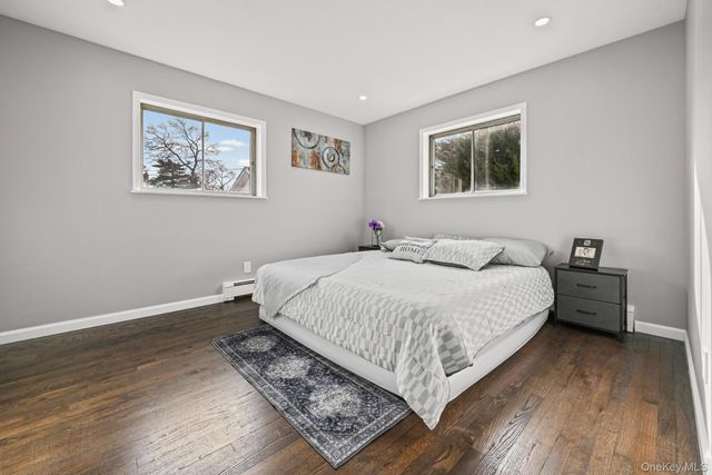 88 N Penataquit Avenue, Bay Shore, NY 11706