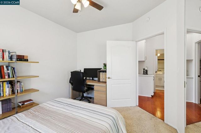 242 El Pueblo Pl, Clayton, CA 94517