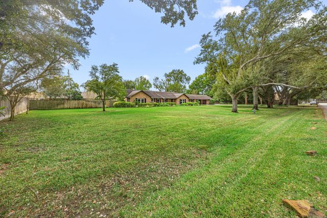 5807 Lilac Street, Katy, TX 77493