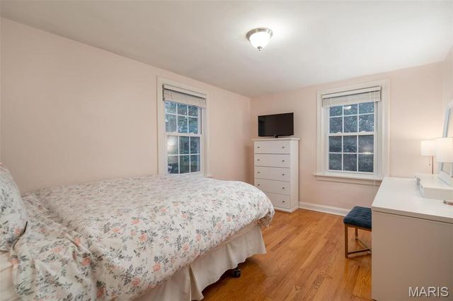 4 Garden Lane, St Louis, MO 63122