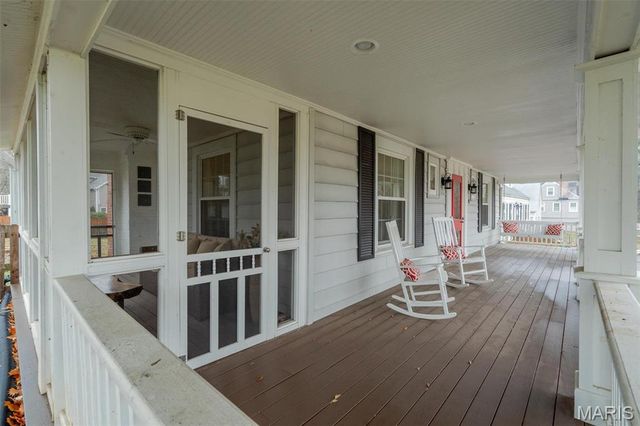 4 Garden Lane, St Louis, MO 63122