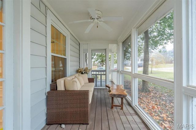 4 Garden Lane, St Louis, MO 63122