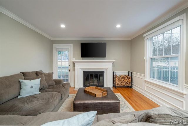 4 Garden Lane, St Louis, MO 63122