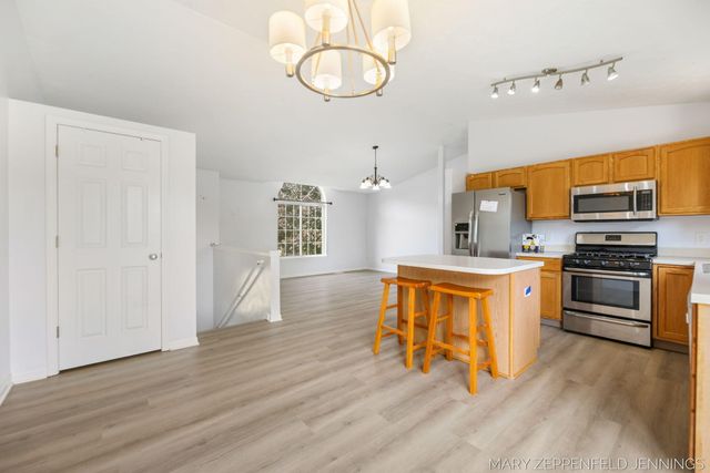 489 Sunmeadow Drive Se, Gaines Twp, MI 49508