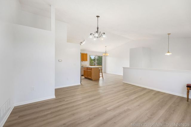 489 Sunmeadow Drive Se, Gaines Twp, MI 49508