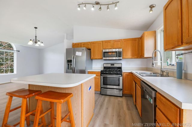 489 Sunmeadow Drive Se, Gaines Twp, MI 49508