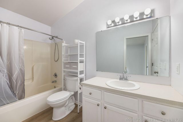 489 Sunmeadow Drive Se, Gaines Twp, MI 49508