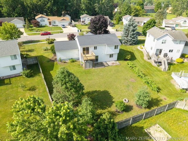 489 Sunmeadow Drive Se, Gaines Twp, MI 49508