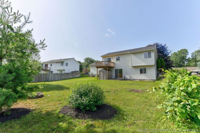 489 Sunmeadow Drive Se, Gaines Twp, MI 49508