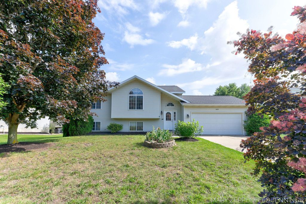 489 Sunmeadow Drive Se, Gaines Twp, MI 49508