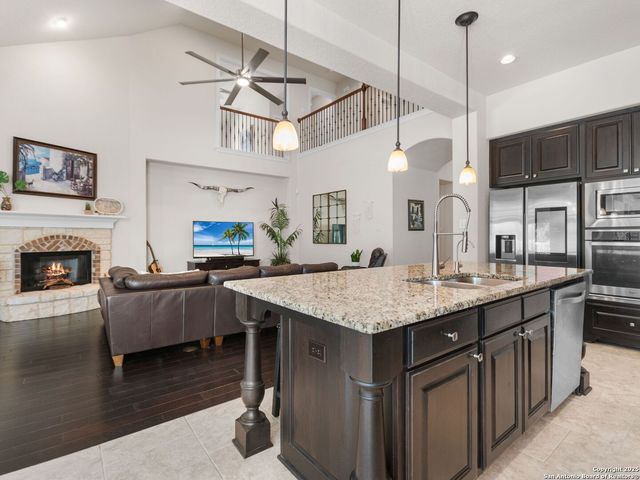 25715 Stormy Ridge, San Antonio, TX 78255