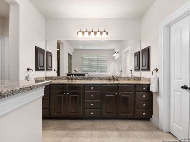 25715 Stormy Ridge, San Antonio, TX 78255