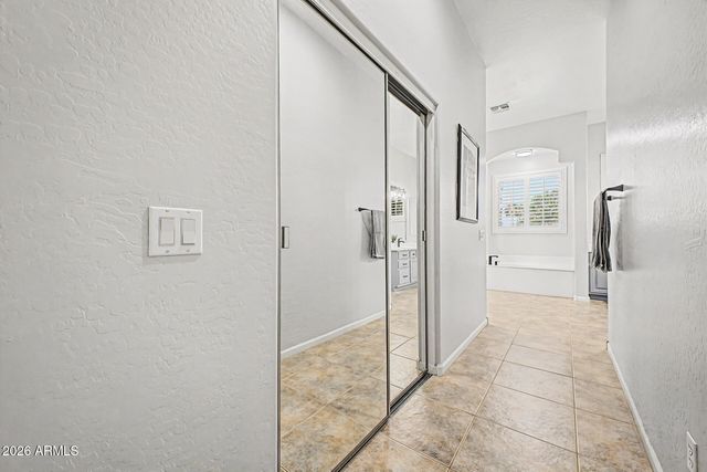 6530 S BOGLE Avenue, Chandler, AZ 85249