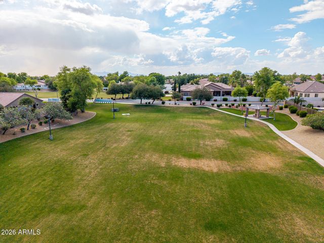 6530 S BOGLE Avenue, Chandler, AZ 85249