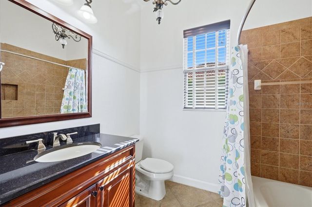 262 MONTELLUNA DRIVE, North Venice, FL 34275