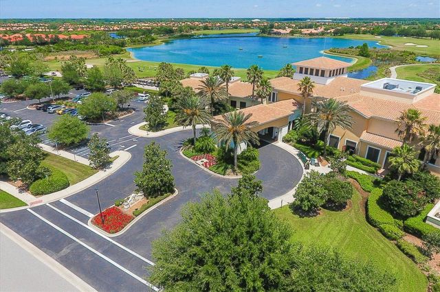 262 MONTELLUNA DRIVE, North Venice, FL 34275