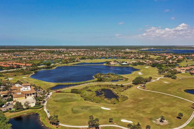 262 MONTELLUNA DRIVE, North Venice, FL 34275