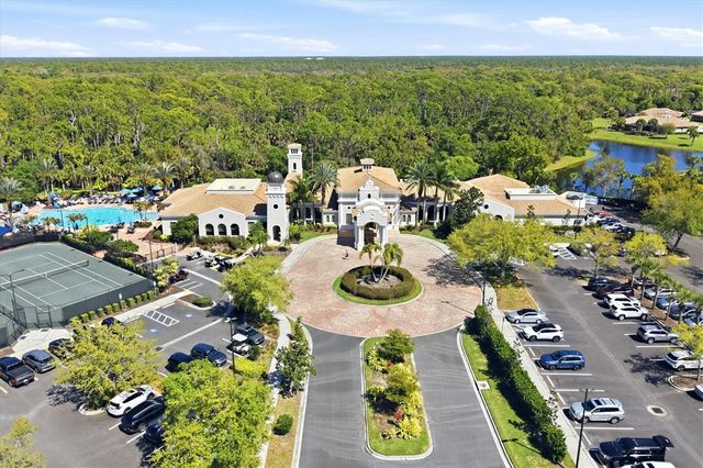 262 MONTELLUNA DRIVE, North Venice, FL 34275