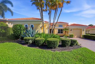 262 MONTELLUNA DRIVE, North Venice, FL 34275