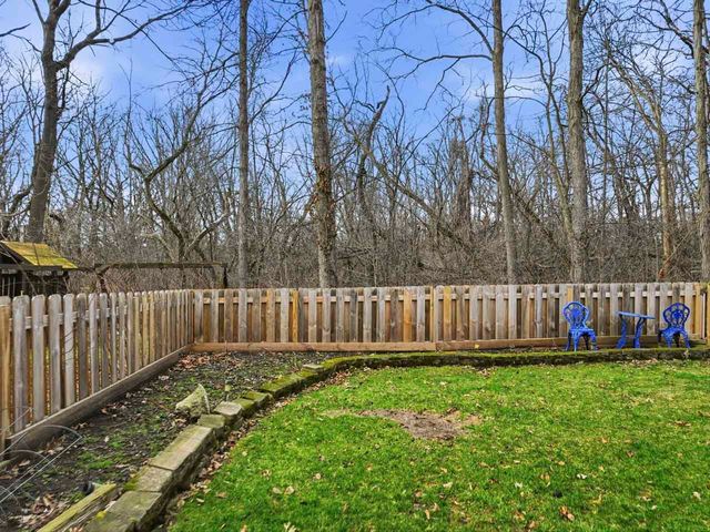 138 Emerald Drive, Streamwood, IL 60107