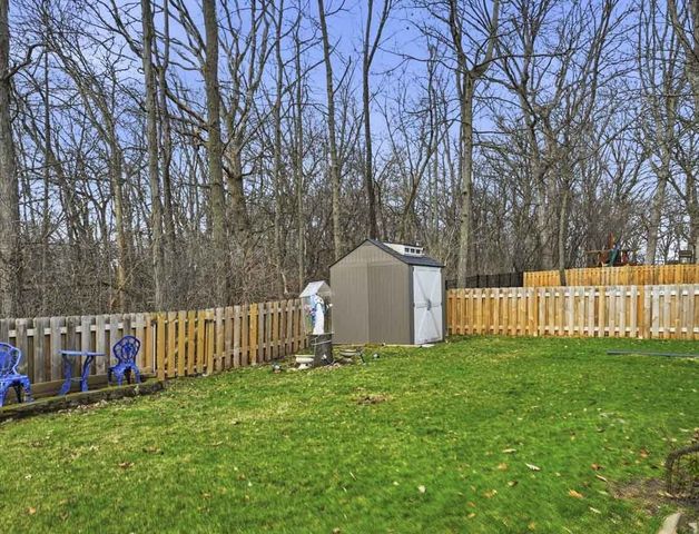 138 Emerald Drive, Streamwood, IL 60107