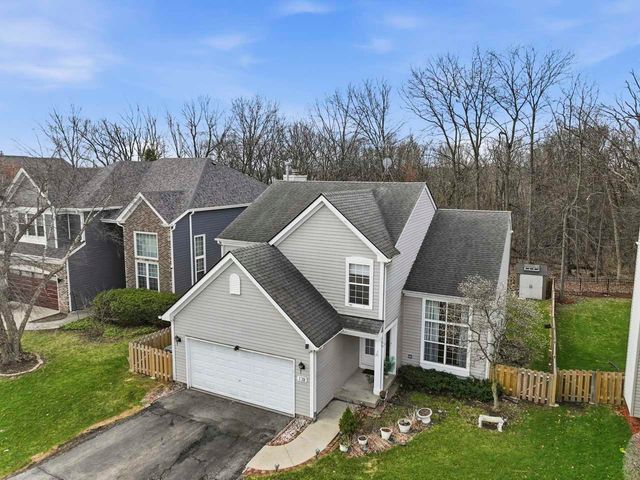 138 Emerald Drive, Streamwood, IL 60107