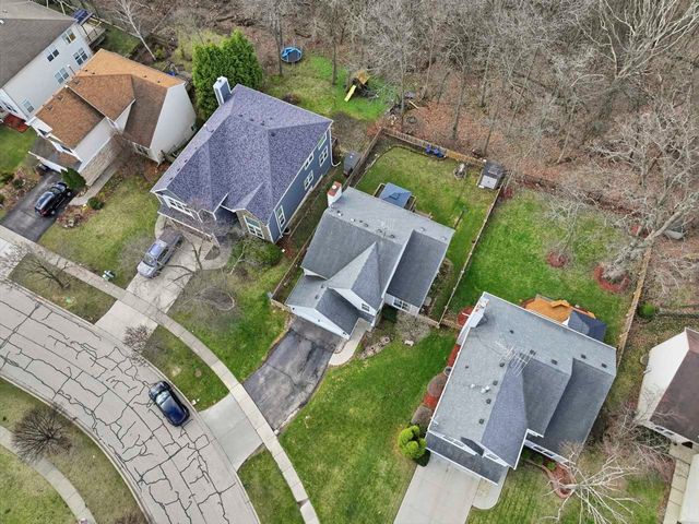 138 Emerald Drive, Streamwood, IL 60107