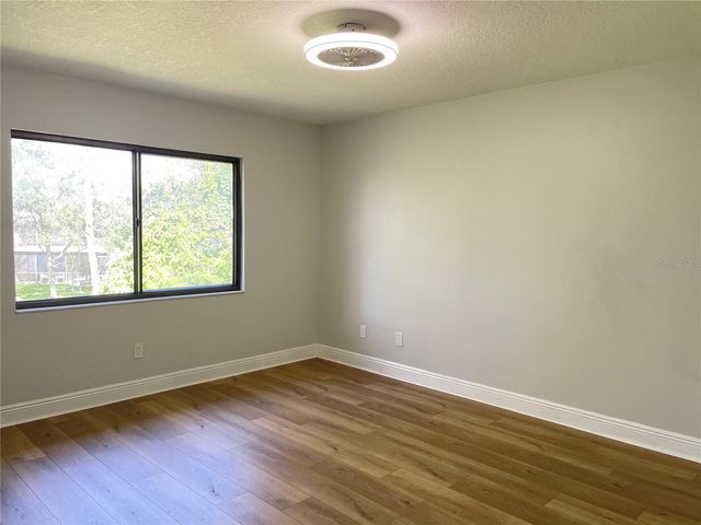 5395 VINELAND ROAD S, Orlando, FL 32811