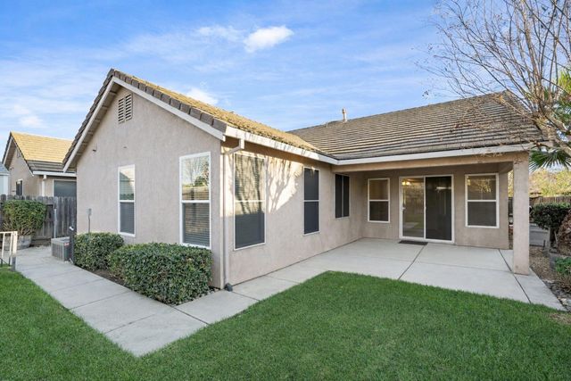 1911 Lexington Dr, Lodi, CA 95242