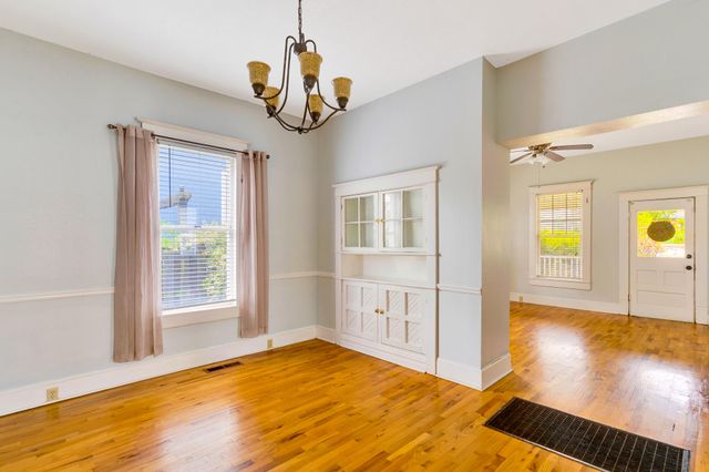 532 Barton Avenue, Chattanooga, TN 37405