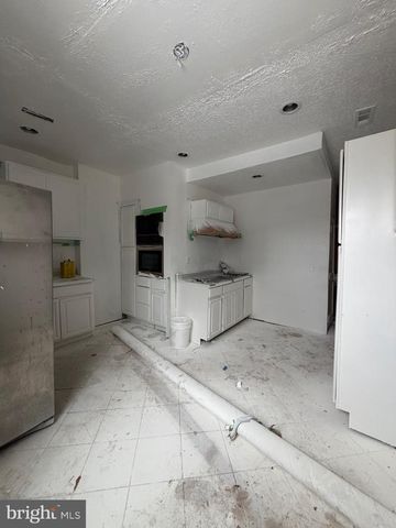 2220 MOUNT HOLLY ST, Baltimore, MD 21216