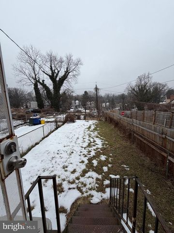 2220 MOUNT HOLLY ST, Baltimore, MD 21216