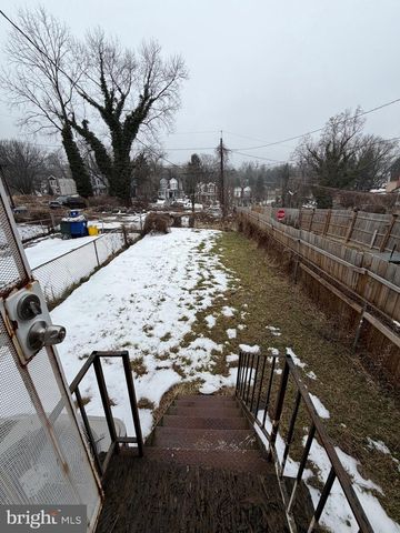 2220 MOUNT HOLLY ST, Baltimore, MD 21216