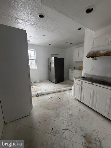 2220 MOUNT HOLLY ST, Baltimore, MD 21216