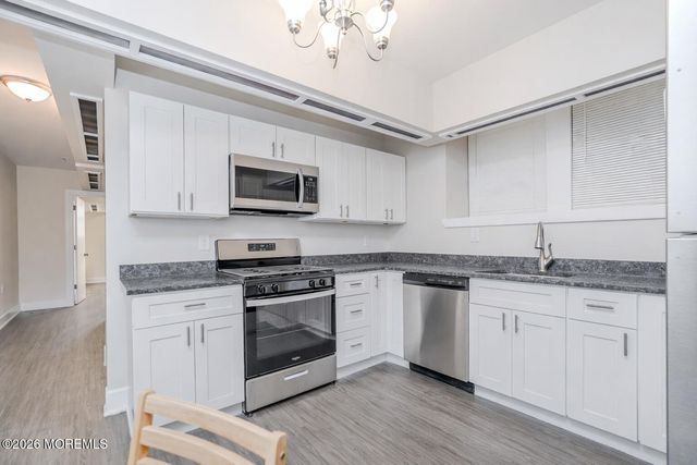 803 Avenue A B1, Bayonne, NJ 07002
