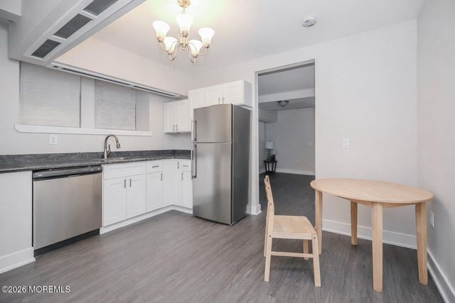 803 Avenue A B1, Bayonne, NJ 07002