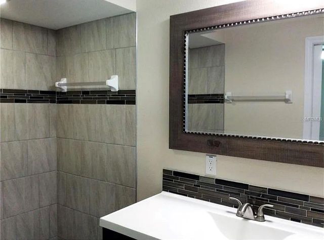 2738 INGOT PLACE, Sarasota, FL 34235