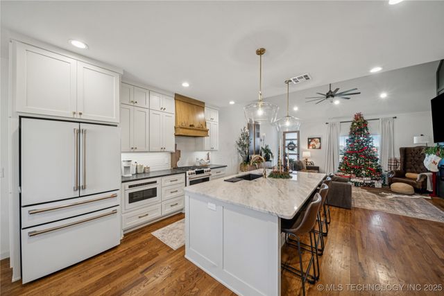 2620 S Piguet Lane, Claremore, OK 74019