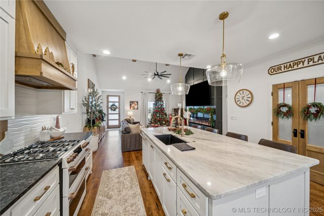 2620 S Piguet Lane, Claremore, OK 74019