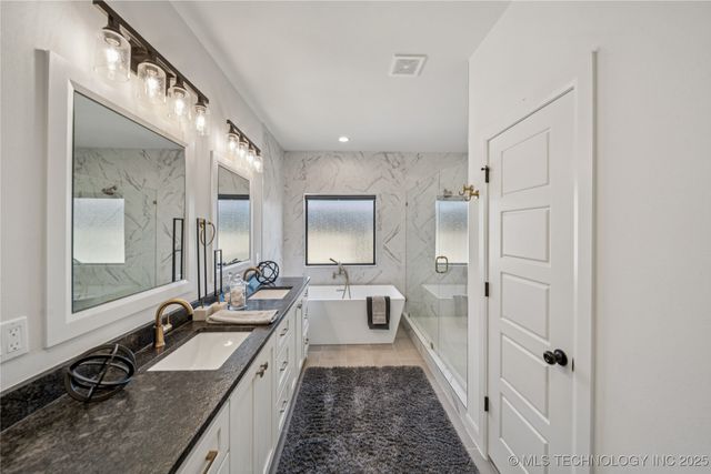 2620 S Piguet Lane, Claremore, OK 74019