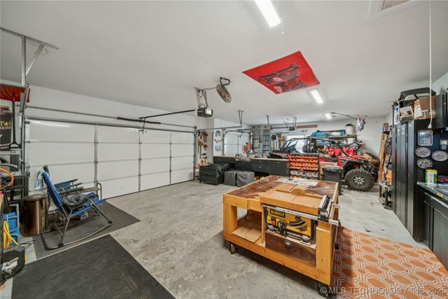 2620 S Piguet Lane, Claremore, OK 74019