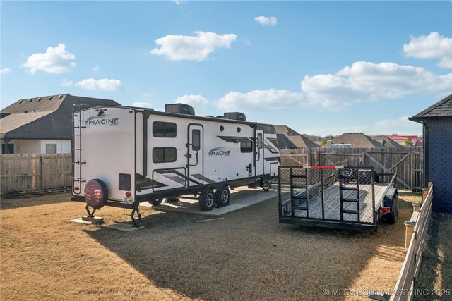 2620 S Piguet Lane, Claremore, OK 74019