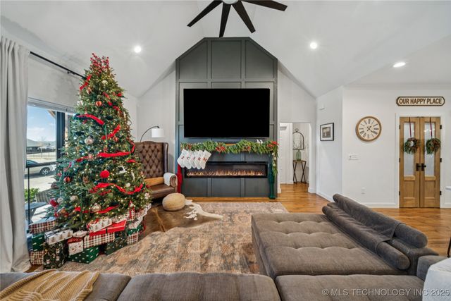 2620 S Piguet Lane, Claremore, OK 74019